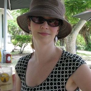 Meet your Posher, Roxanne